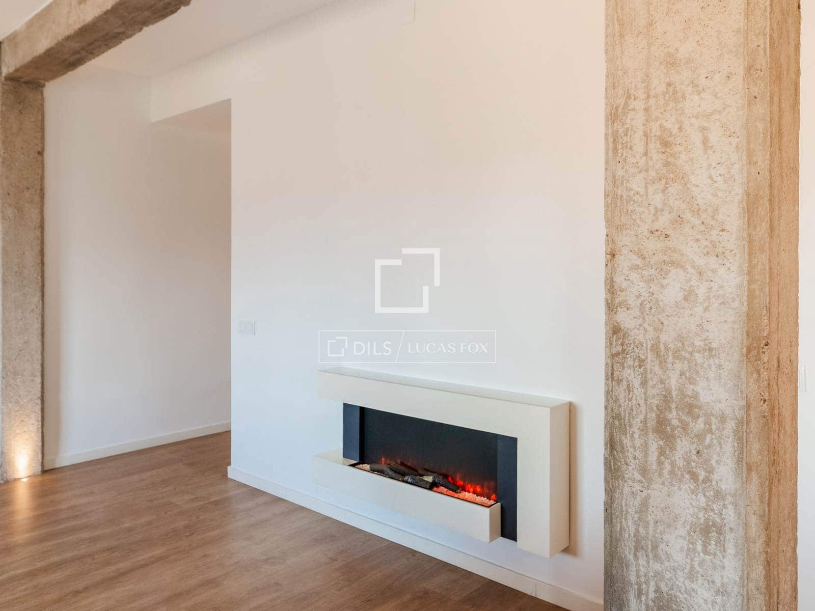 2 bedroom Apartment for rent in Valencia city - € 2,000 (Ref: 10163325)