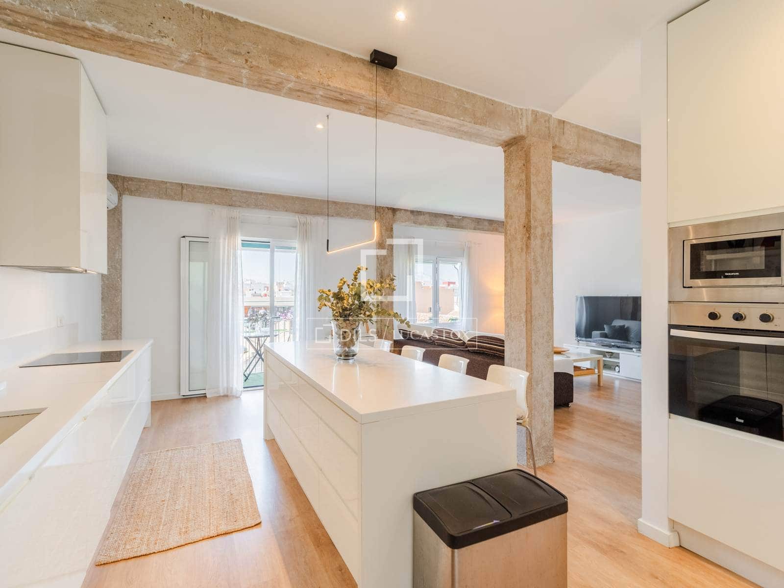 2 bedroom Apartment for rent in Valencia city - € 2,000 (Ref: 10163325)