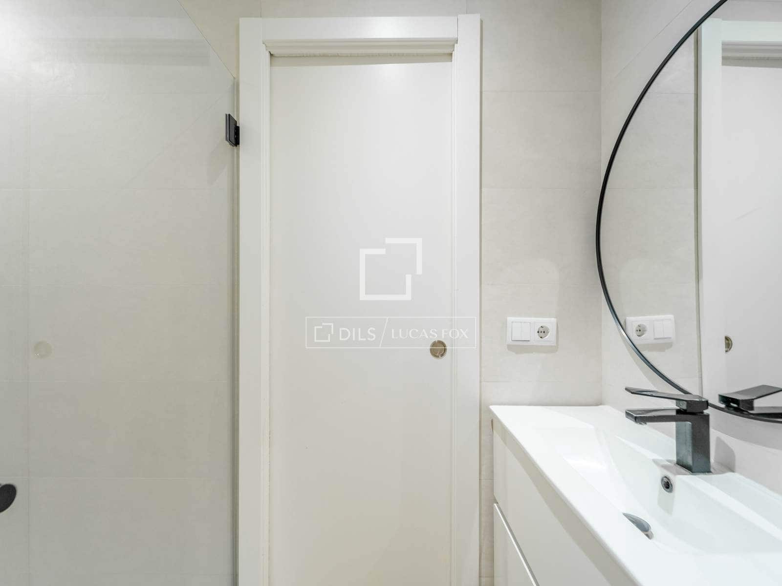 2 bedroom Apartment for rent in Valencia city - € 2,000 (Ref: 10163325)