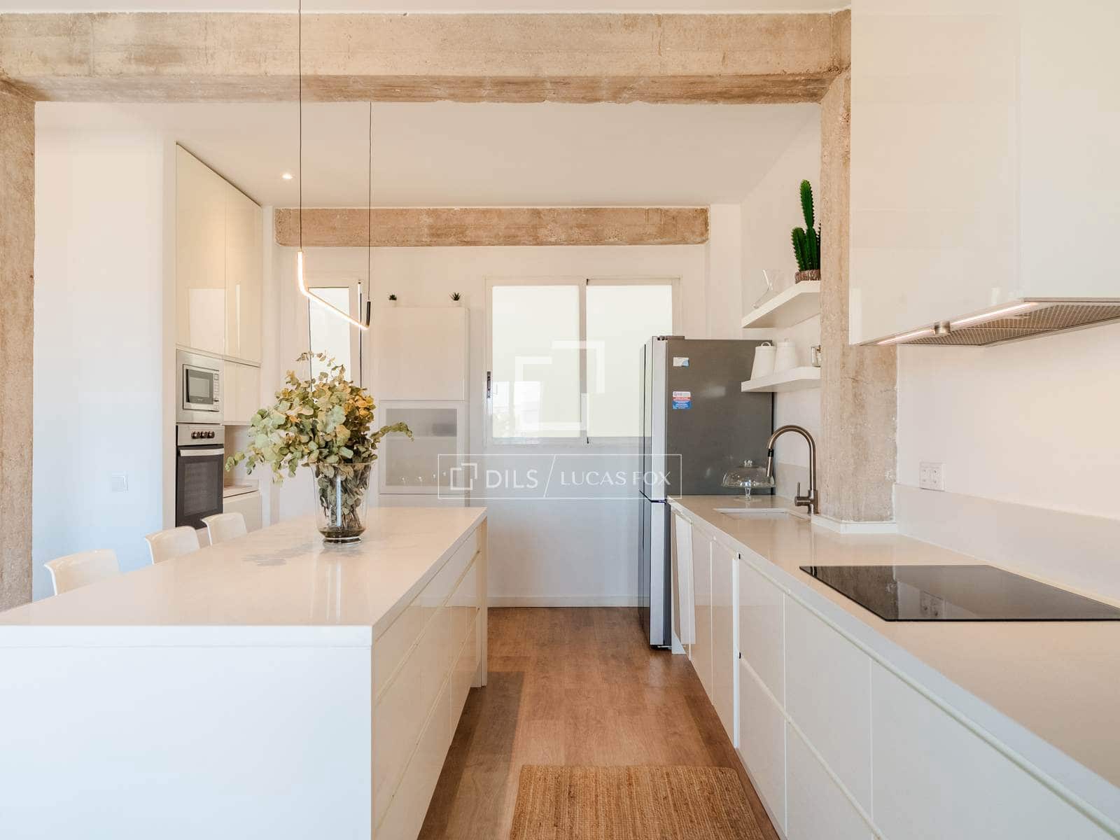 2 bedroom Apartment for rent in Valencia city - € 2,000 (Ref: 10163325)