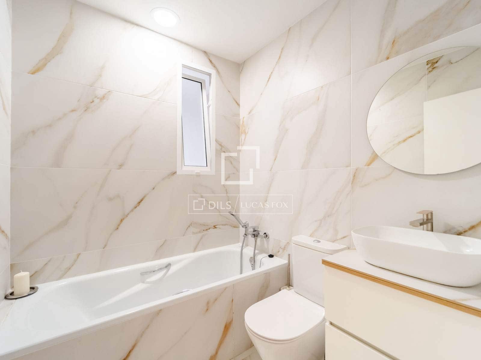 2 bedroom Apartment for rent in Valencia city - € 2,000 (Ref: 10163325)