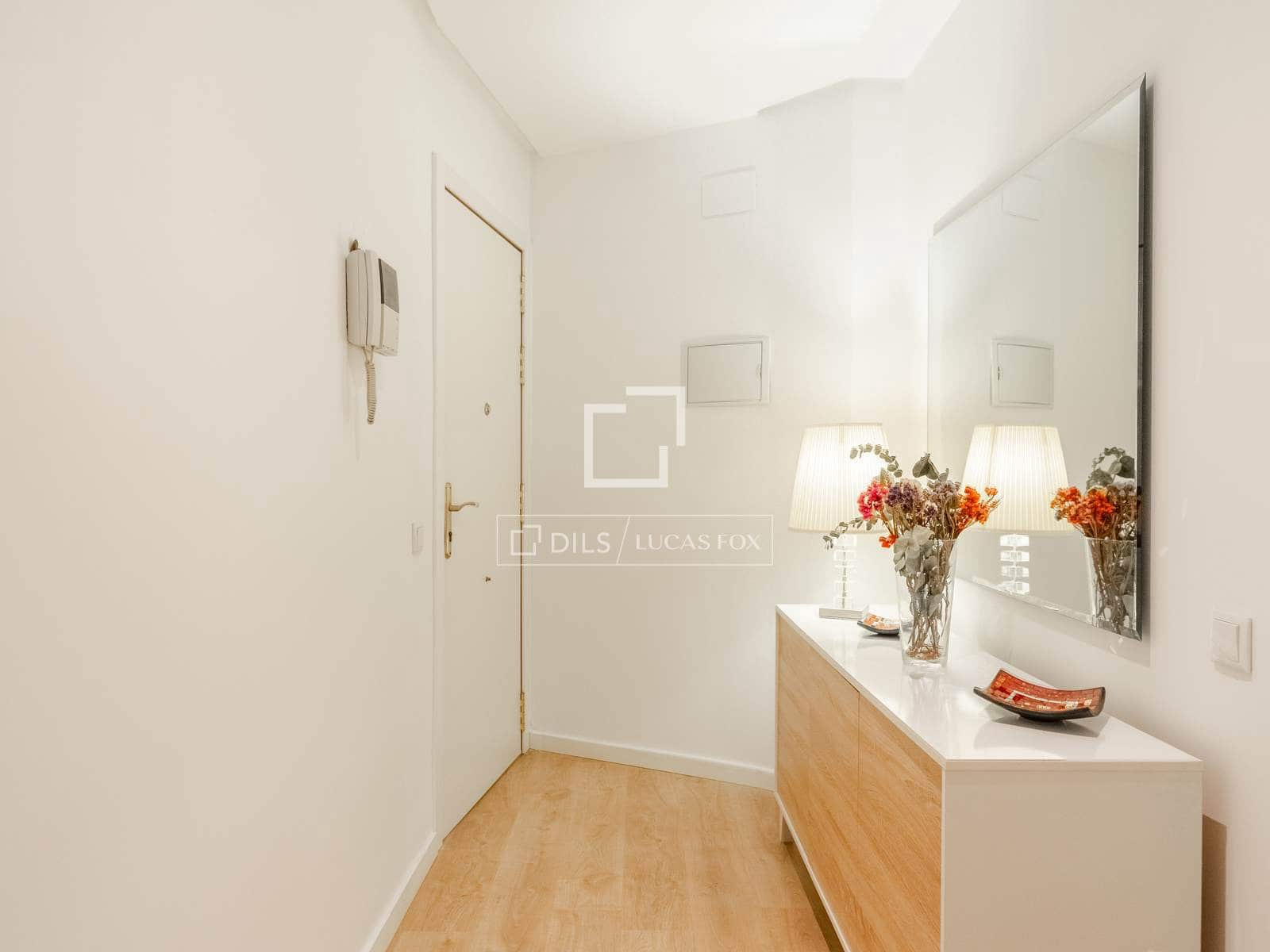 2 bedroom Apartment for rent in Valencia city - € 2,000 (Ref: 10163325)