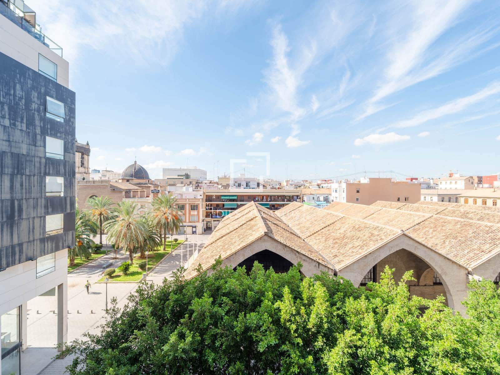 2 bedroom Apartment for rent in Valencia city - € 2,000 (Ref: 10163325)