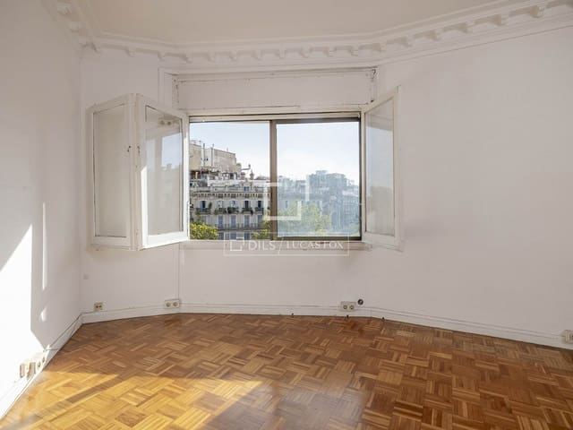 5 soverom Leilighet til salgs i Barcelona by - € 750 000 (Ref: 10163503)