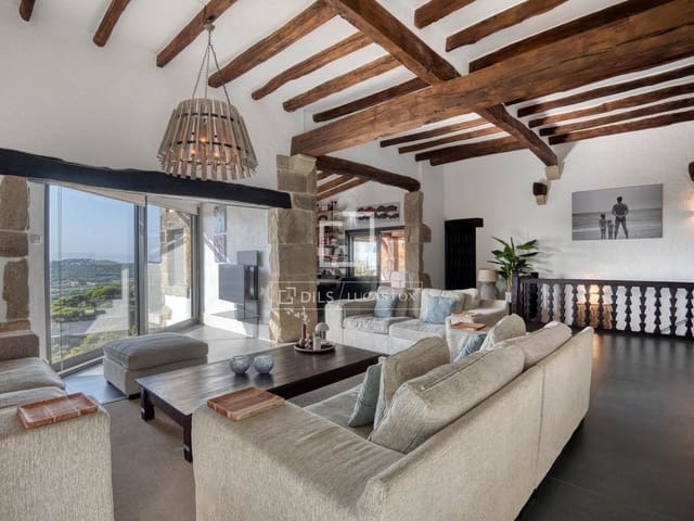 5 soverom Villa til salgs i Platja d'Aro, Castell-Platja d'Aro med svømmebasseng garasje - € 2 350 000 (Ref: 10163804)