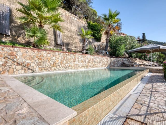 5 soverom Villa til salgs i Platja d'Aro, Castell-Platja d'Aro med svømmebasseng garasje - € 2 350 000 (Ref: 10163804)