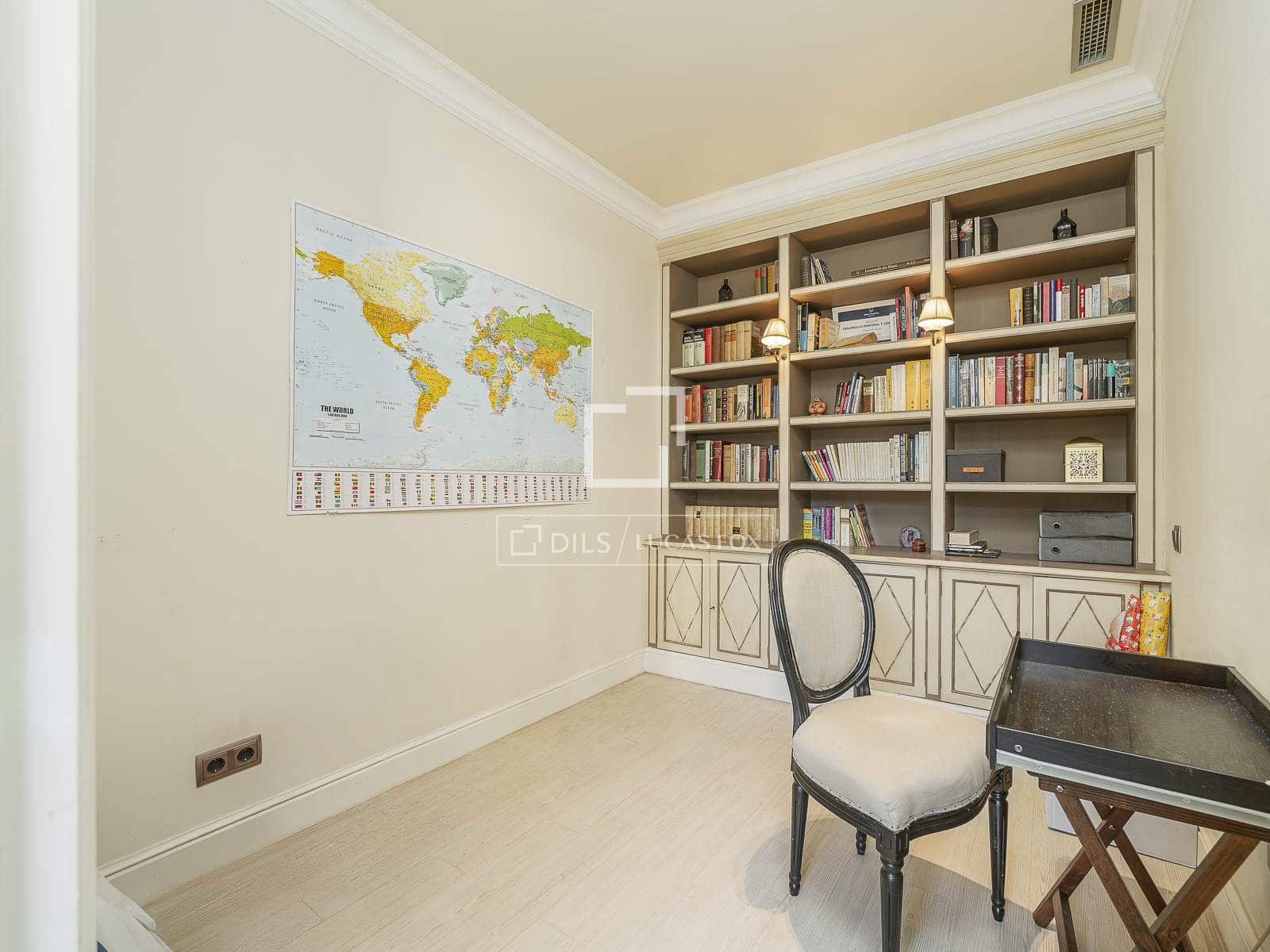 4 soveværelse Lejlighed til salg i Barcelona by - € 990.000 (Ref: 10165348)