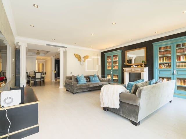 4 soveværelse Lejlighed til salg i Barcelona by - € 990.000 (Ref: 10165348)