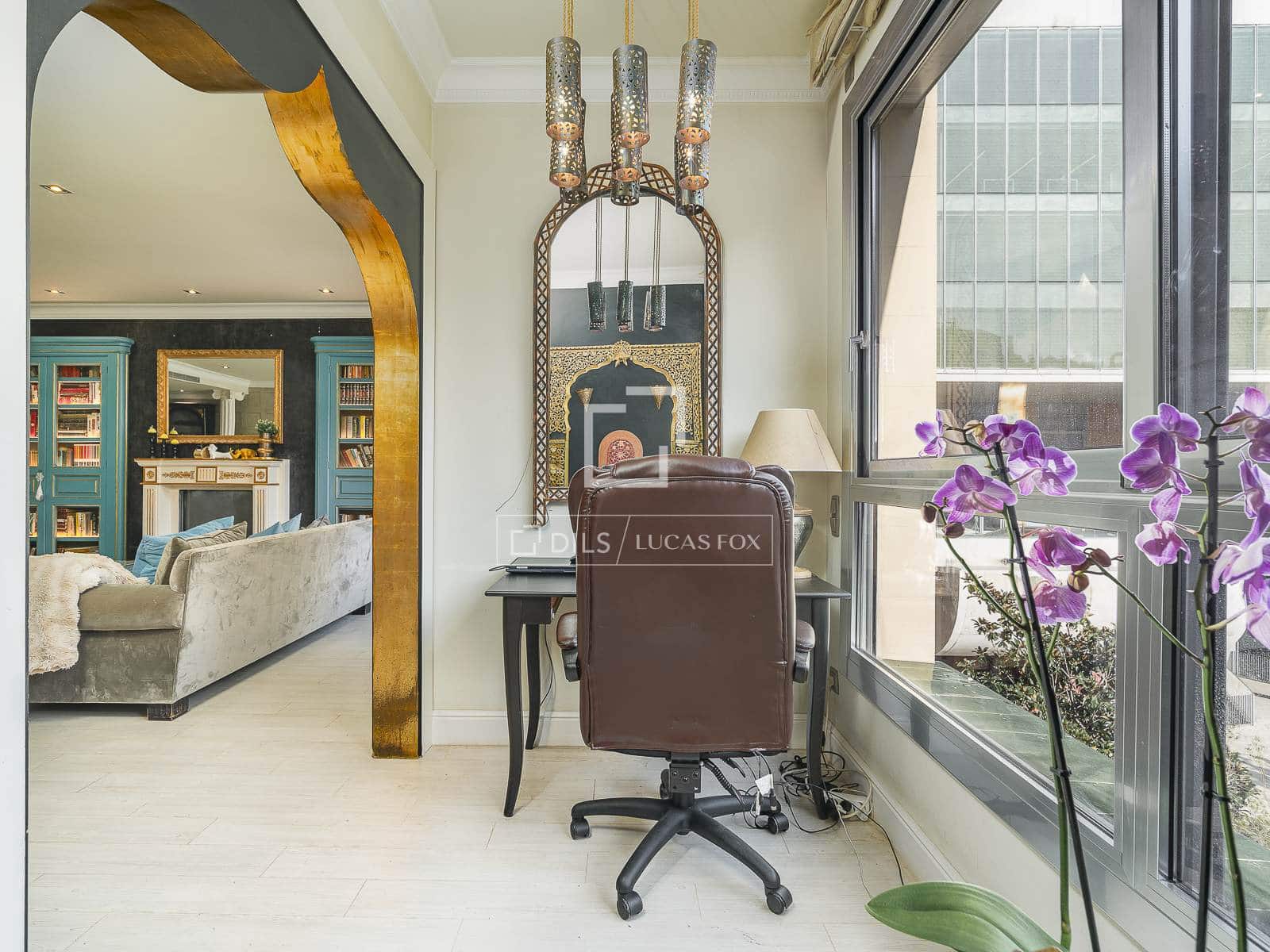 4 soveværelse Lejlighed til salg i Barcelona by - € 990.000 (Ref: 10165348)