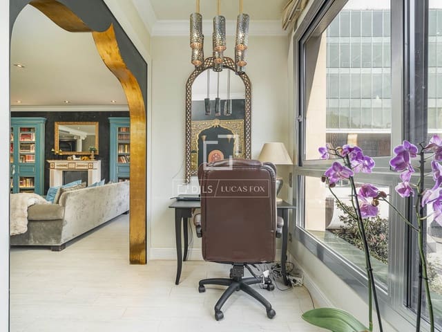 4 soveværelse Lejlighed til salg i Barcelona by - € 990.000 (Ref: 10165348)
