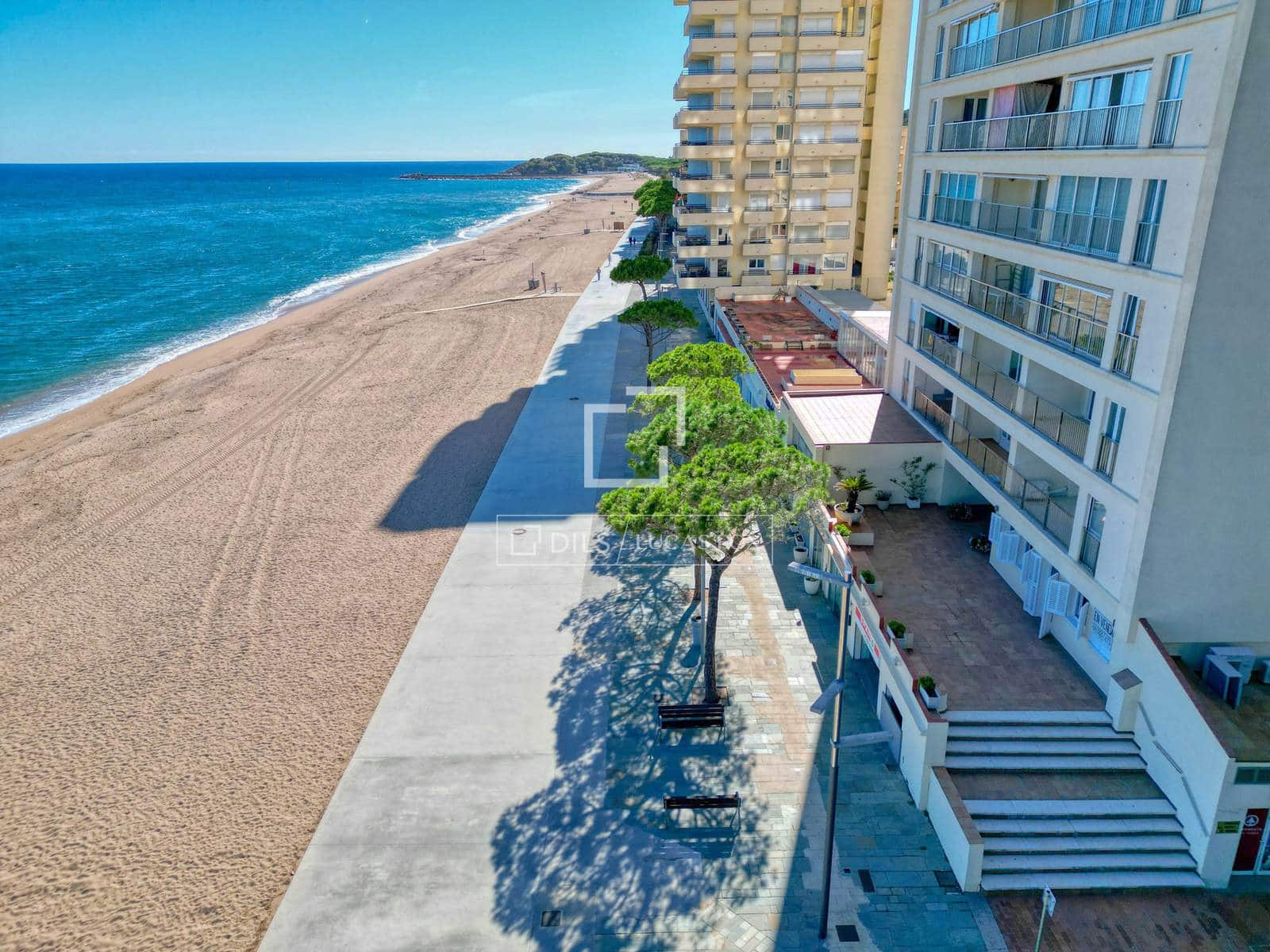 2 bedroom Apartment for sale in Platja d'Aro with garage - € 380,000 (Ref: 10165350)