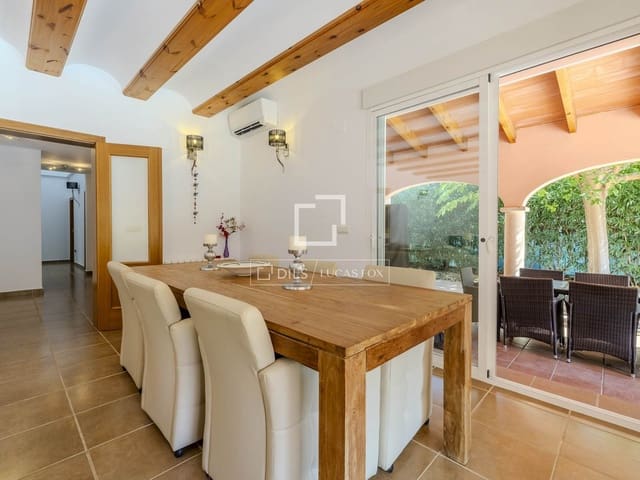 4 sypialnia Willa na sprzedaż w Javea / Xàbia z basenem garażem - 849 000 € (Ref: 10165406)