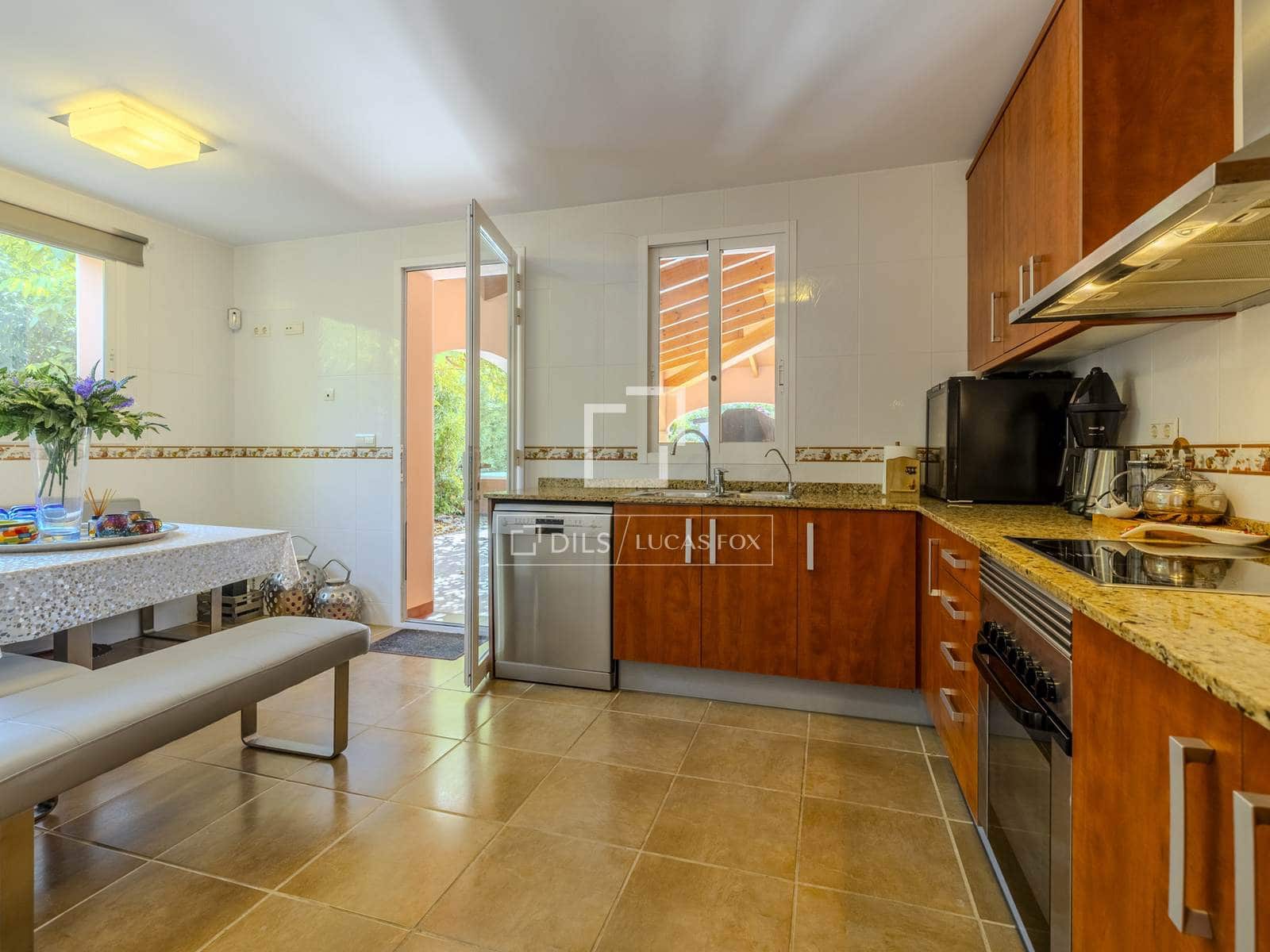 4 sypialnia Willa na sprzedaż w Javea / Xabia z basenem garażem - 849 000 € (Ref: 10165406)