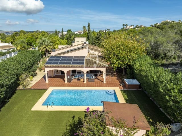 4 sypialnia Willa na sprzedaż w Javea / Xàbia z basenem garażem - 849 000 € (Ref: 10165406)