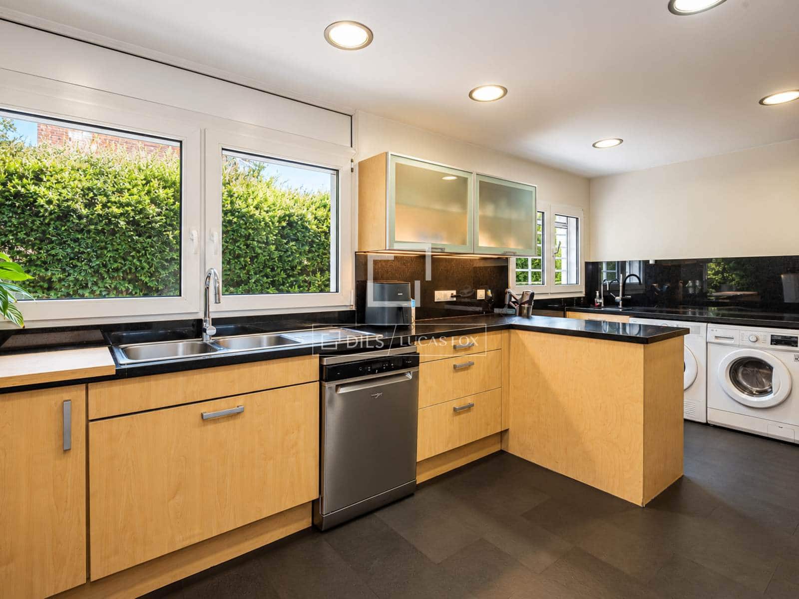 5 slaapkamer Villa te koop in Sant Cugat del Valles met zwembad garage - € 1.795.000 (Ref: 10165407)