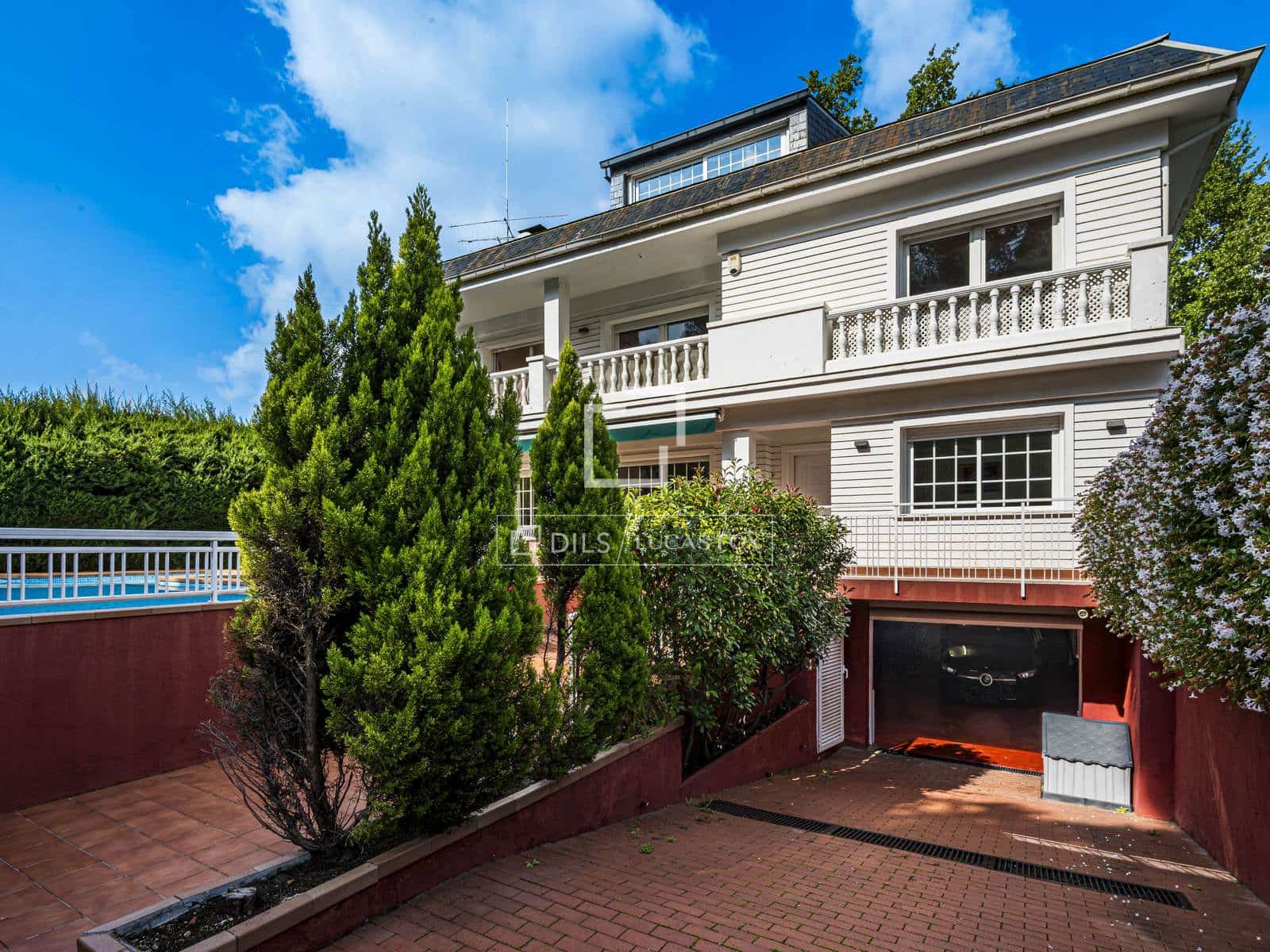 5 slaapkamer Villa te koop in Sant Cugat del Valles met zwembad garage - € 1.795.000 (Ref: 10165407)