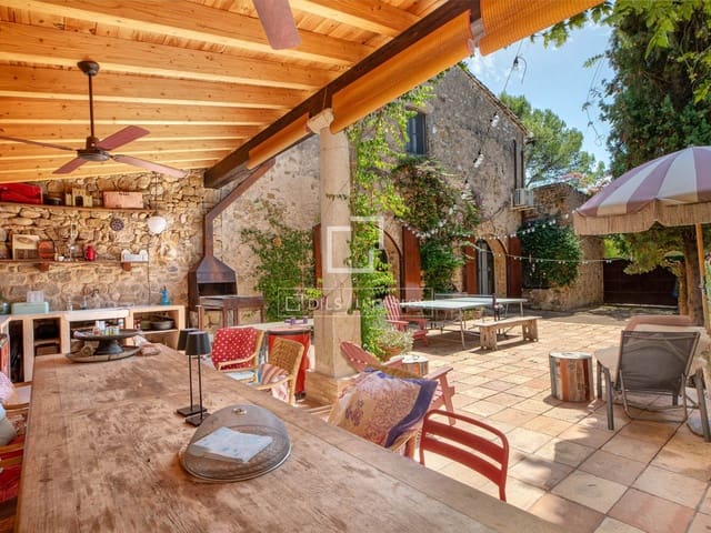 7 quarto Quinta/Casa Rural para venda em Crespià com piscina - 990 000 € (Ref: 10165408)