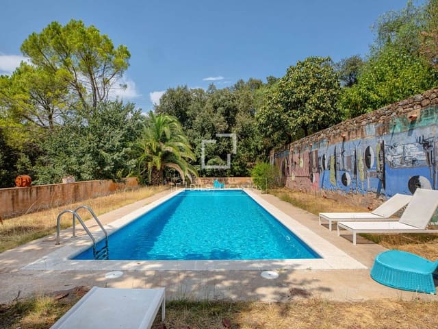 7 quarto Quinta/Casa Rural para venda em Crespià com piscina - 990 000 € (Ref: 10165408)