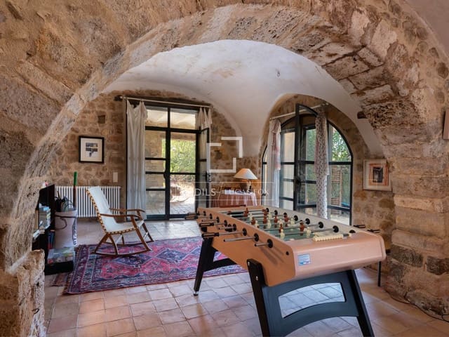 7 quarto Quinta/Casa Rural para venda em Crespià com piscina - 990 000 € (Ref: 10165408)