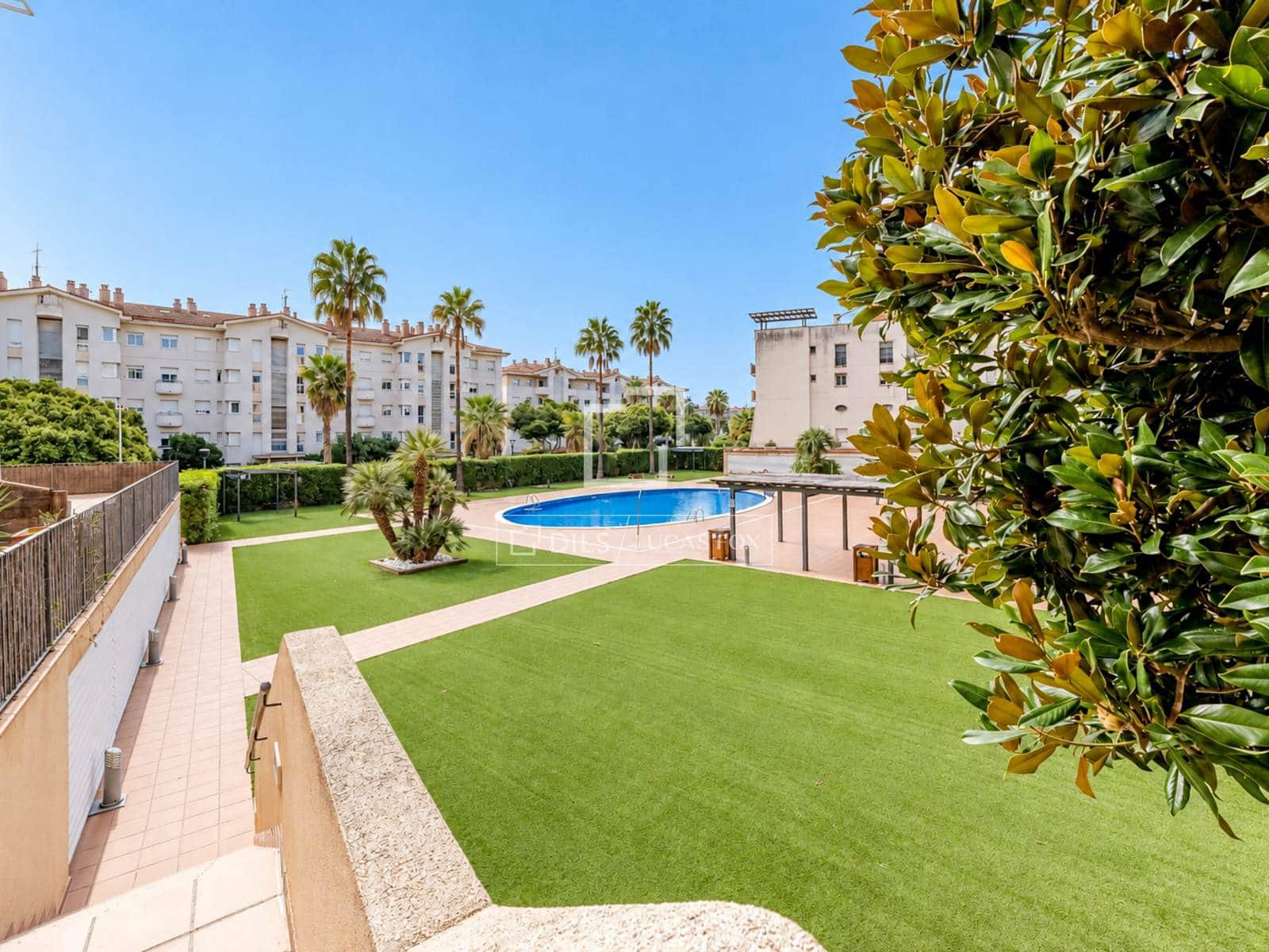 4 quarto Apartamento para venda em Sitges com piscina garagem - 625 000 € (Ref: 10165409)