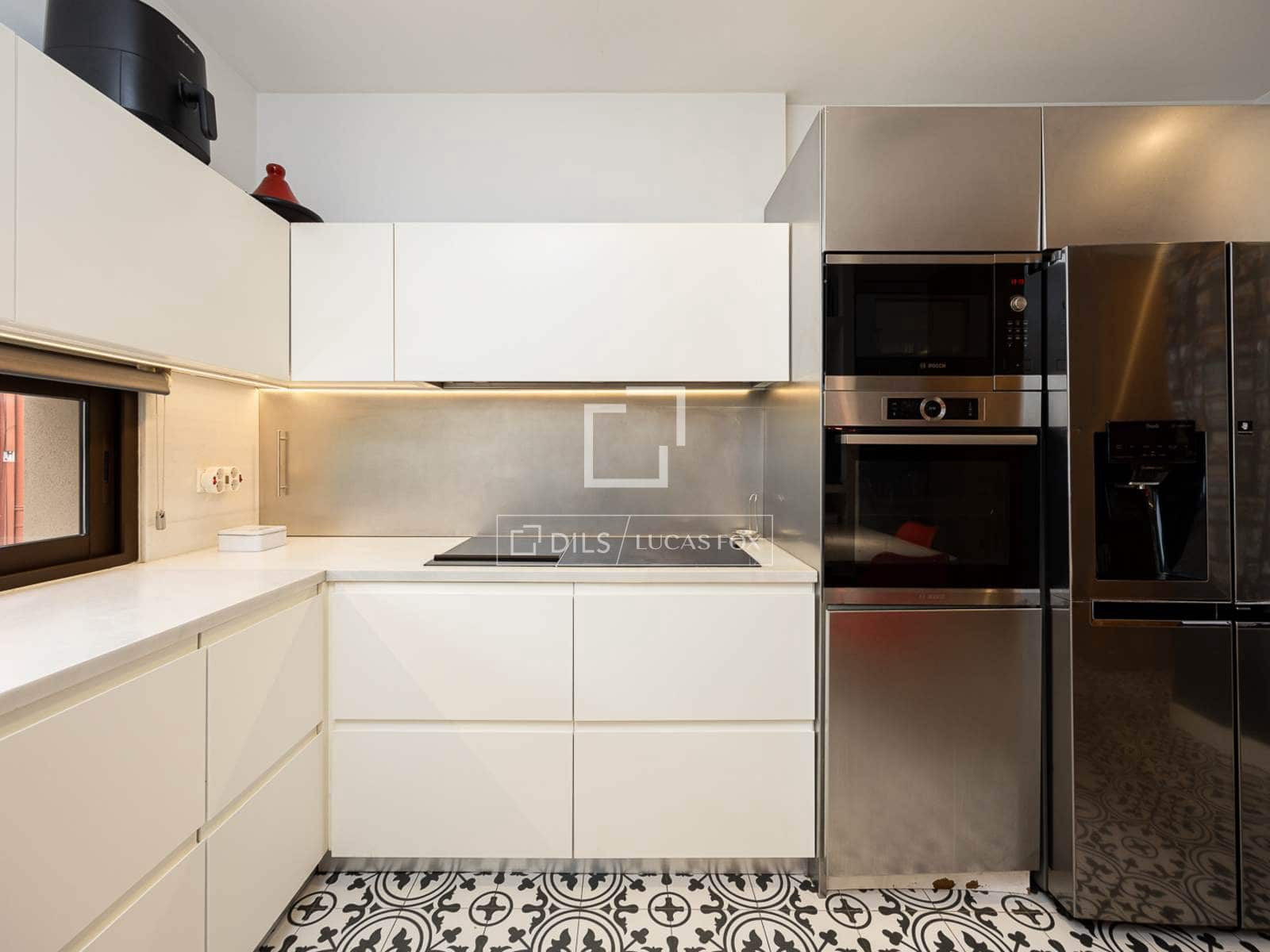 4 soverom Villa til salgs i Barcelona by med svømmebasseng garasje - € 2 490 000 (Ref: 10165527)