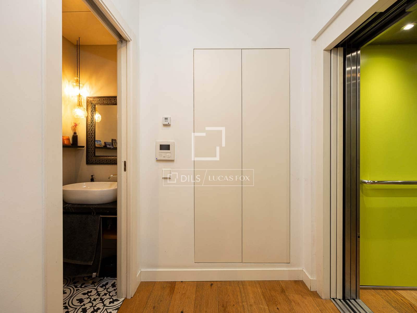 4 soverom Villa til salgs i Barcelona by med svømmebasseng garasje - € 2 490 000 (Ref: 10165527)