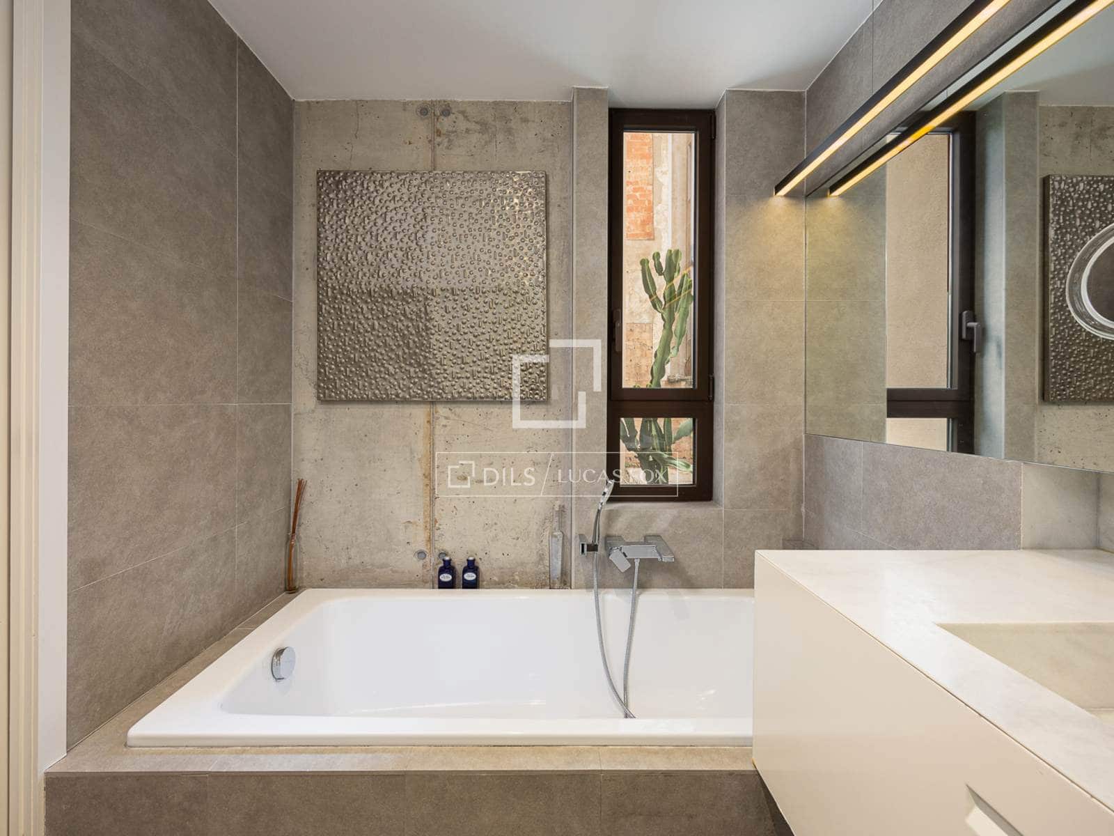 4 soverom Villa til salgs i Barcelona by med svømmebasseng garasje - € 2 490 000 (Ref: 10165527)