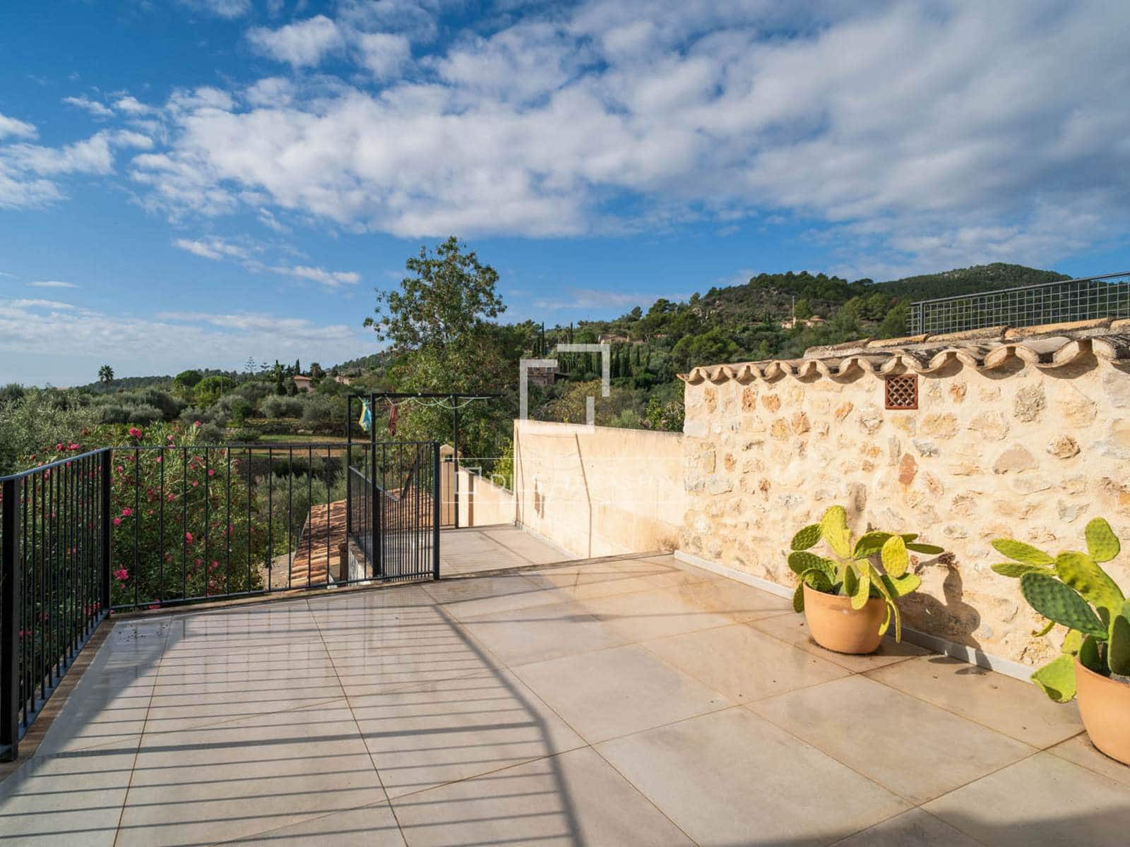 4 bedroom Finca/Country House for sale in Alaro with pool garage - € 1,300,000 (Ref: 10165528)