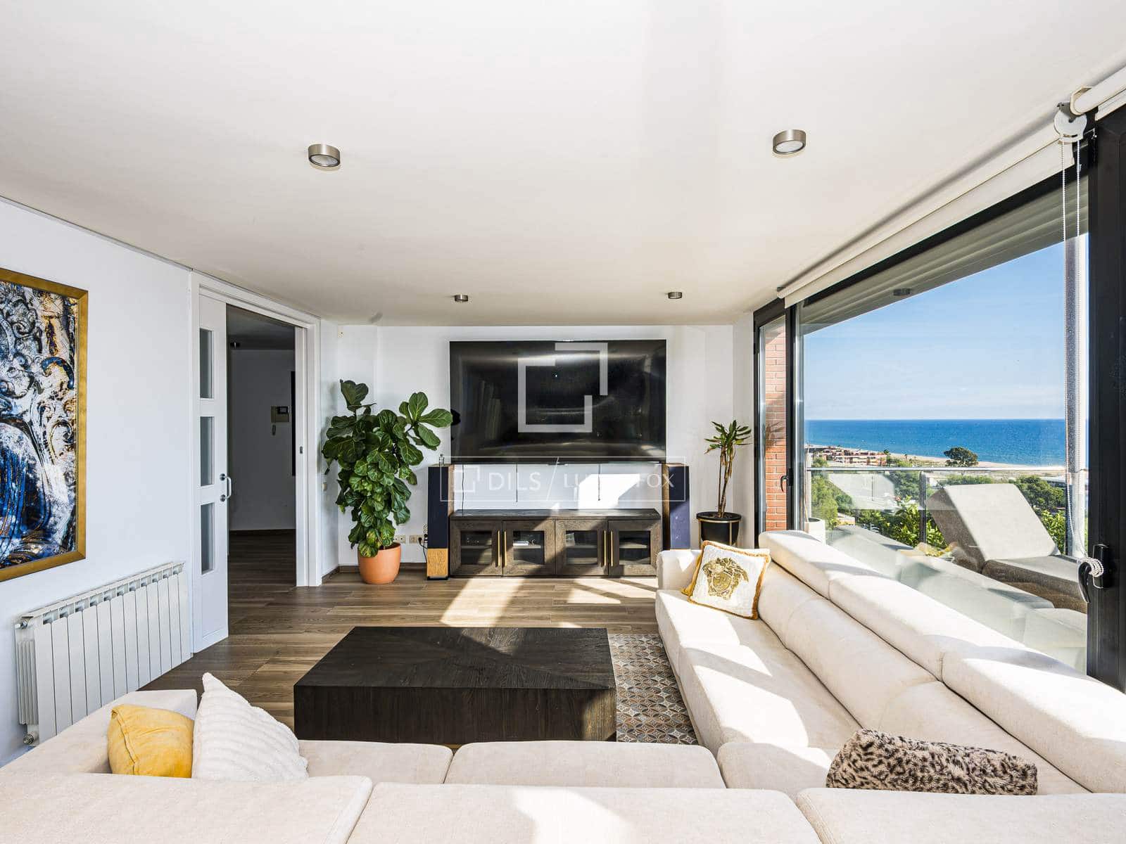 5 bedroom Villa for rent in Sitges with pool garage - € 6,950 (Ref: 10165665)