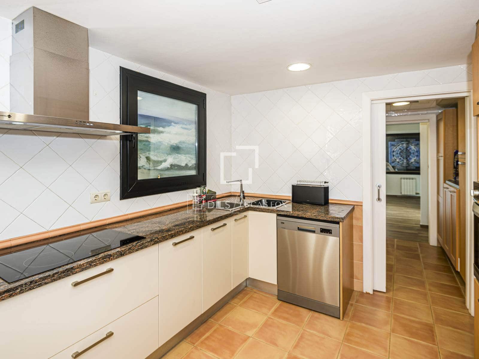 5 bedroom Villa for rent in Sitges with pool garage - € 6,950 (Ref: 10165665)