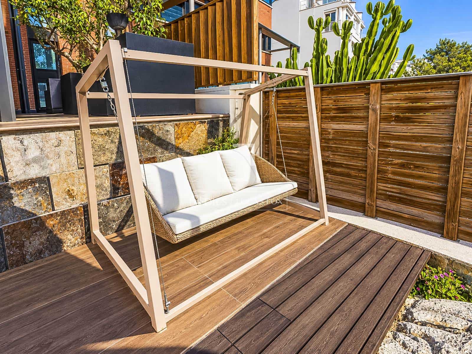 5 bedroom Villa for rent in Sitges with pool garage - € 6,950 (Ref: 10165665)