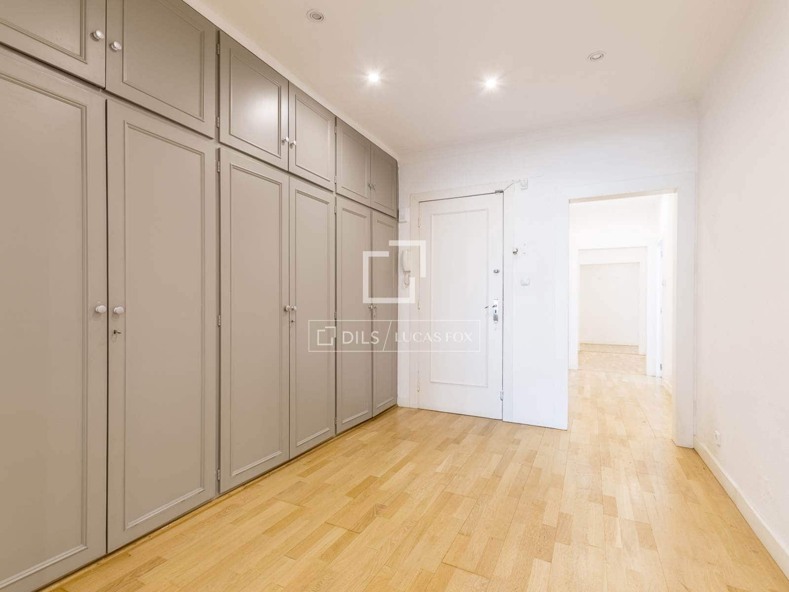 4 bedroom Apartment for sale in Barcelona city - € 850,000 (Ref: 10166922)
