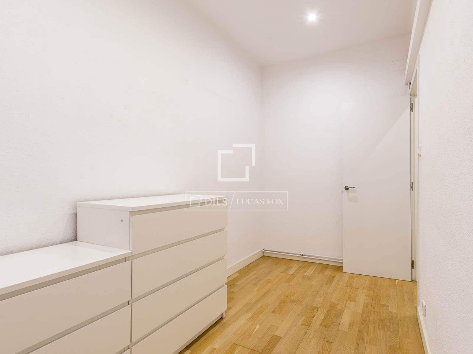 4 bedroom Apartment for sale in Barcelona city - € 850,000 (Ref: 10166922)