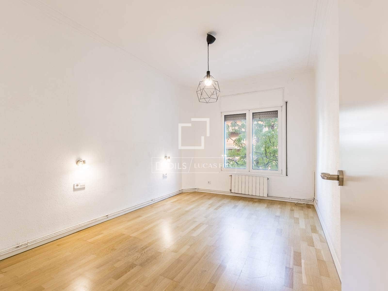 4 bedroom Apartment for sale in Barcelona city - € 850,000 (Ref: 10166922)
