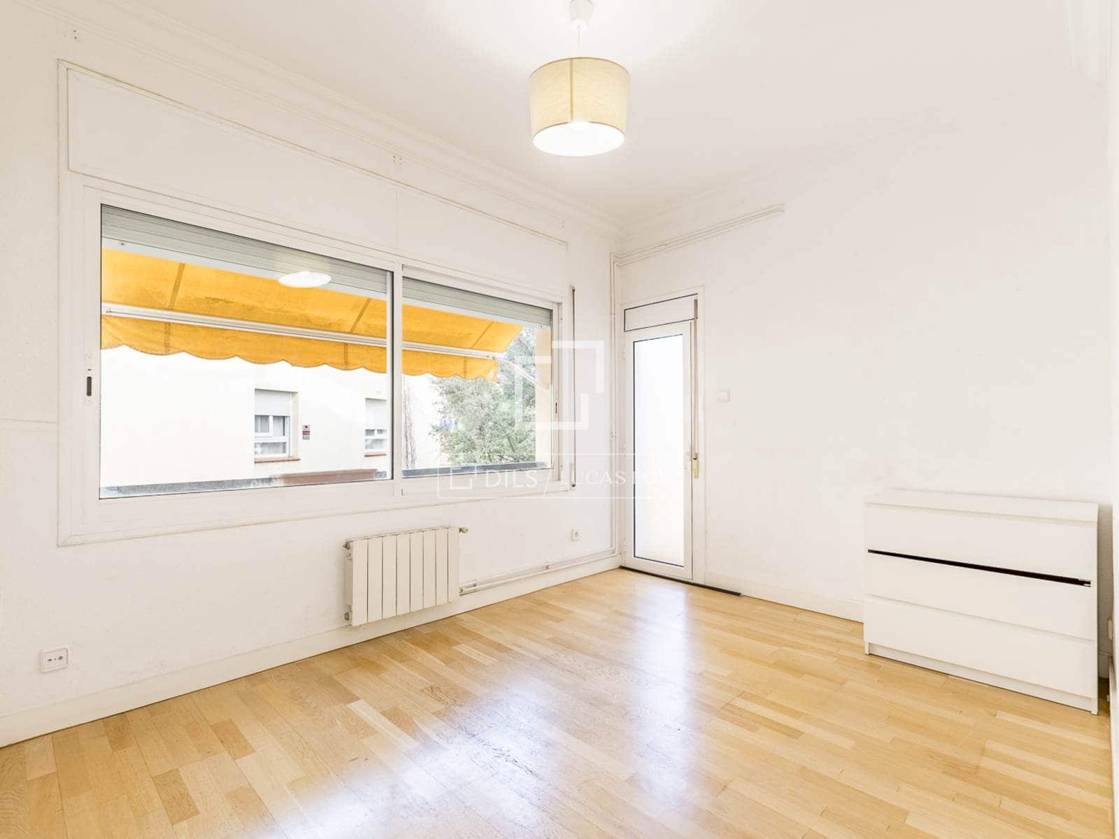 4 bedroom Apartment for sale in Barcelona city - € 850,000 (Ref: 10166922)