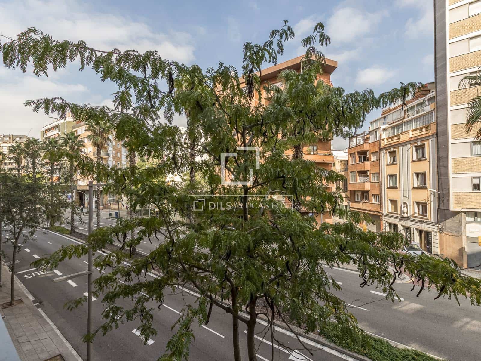4 bedroom Apartment for sale in Barcelona city - € 850,000 (Ref: 10166922)