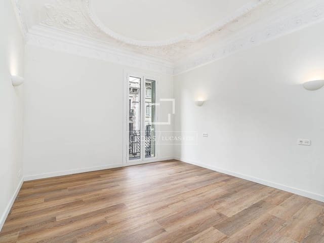 5 soveværelse Lejlighed til salg i Barcelona by - € 1.600.000 (Ref: 10167055)