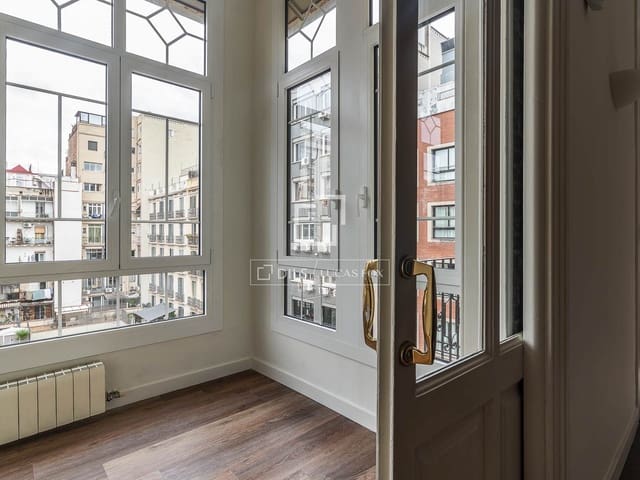 5 soveværelse Lejlighed til salg i Barcelona by - € 1.600.000 (Ref: 10167055)