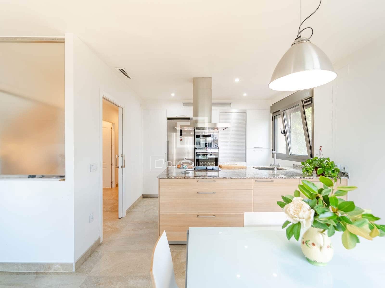 4 chambre Villa/Maison à vendre à Rocafort avec piscine garage - 1 190 000 € (Ref: 10167420)