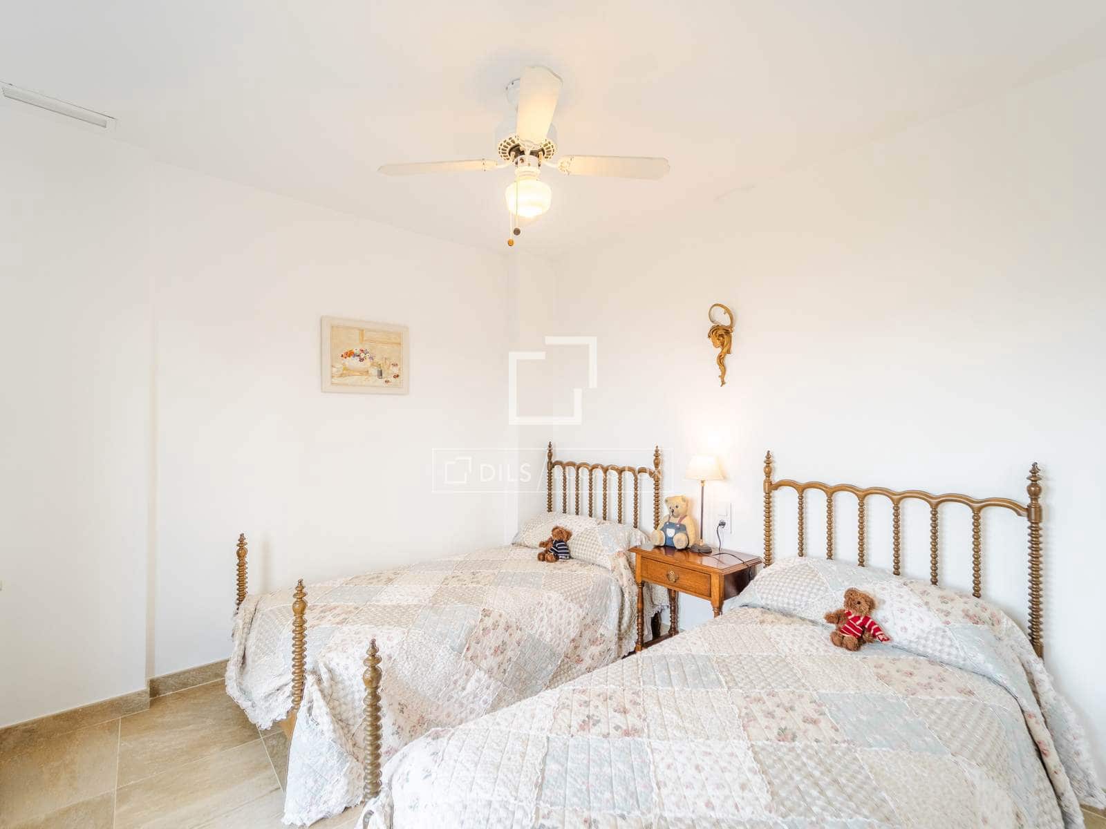 4 chambre Villa/Maison à vendre à Rocafort avec piscine garage - 1 190 000 € (Ref: 10167420)