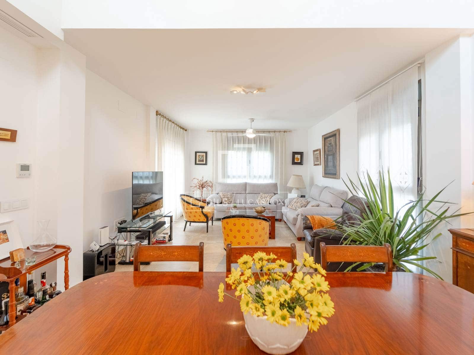 4 chambre Villa/Maison à vendre à Rocafort avec piscine garage - 1 190 000 € (Ref: 10167420)