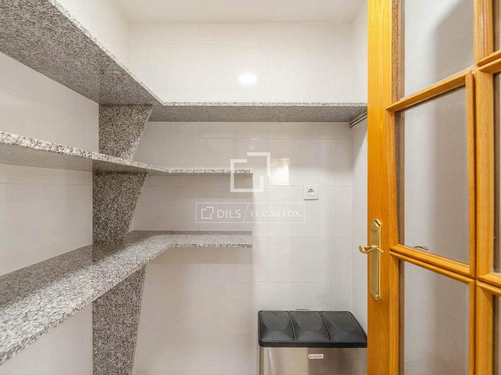 4 chambre Villa/Maison à vendre à Rocafort avec piscine garage - 1 190 000 € (Ref: 10167420)