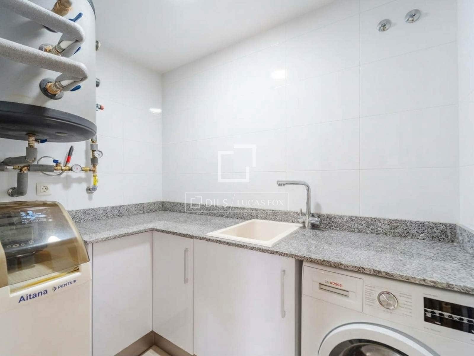 4 chambre Villa/Maison à vendre à Rocafort avec piscine garage - 1 190 000 € (Ref: 10167420)