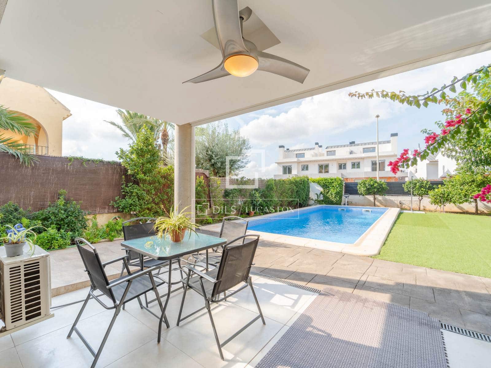 4 chambre Villa/Maison à vendre à Rocafort avec piscine garage - 1 190 000 € (Ref: 10167420)