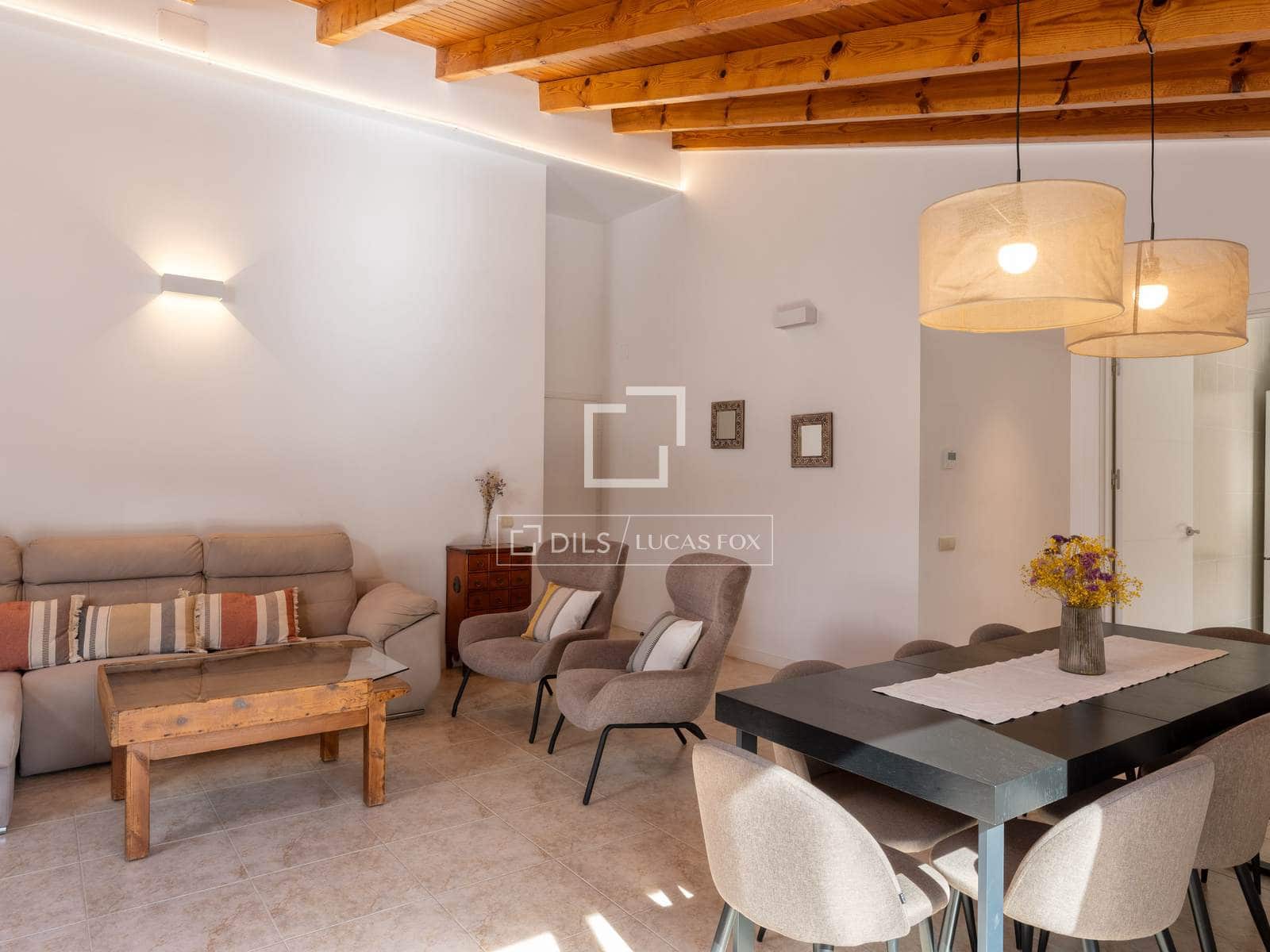 4 soverom Villa til salgs i Sils med svømmebasseng garasje - € 660 000 (Ref: 10167508)