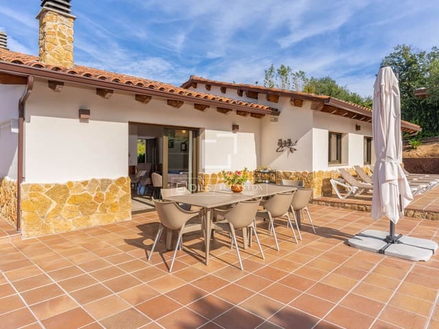 4 soverom Villa til salgs i Sils med svømmebasseng garasje - € 660 000 (Ref: 10167508)