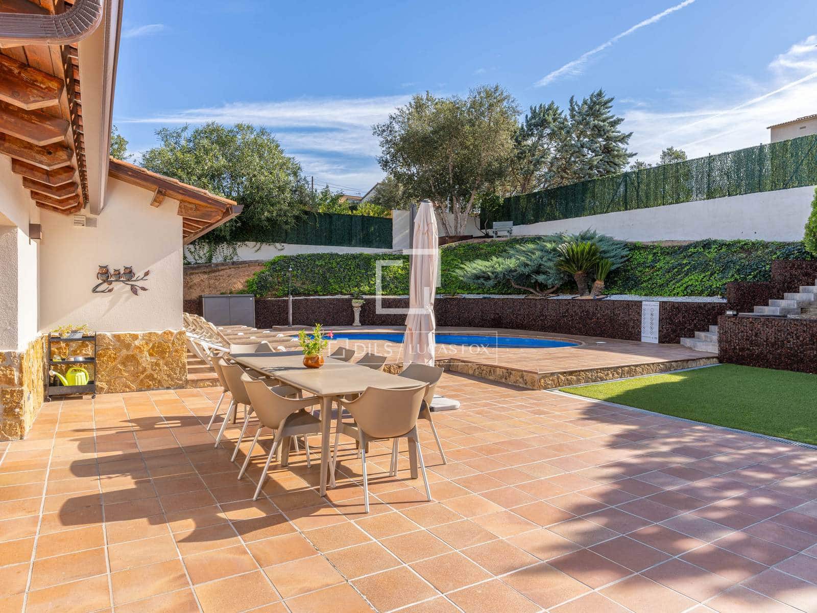 4 soverom Villa til salgs i Sils med svømmebasseng garasje - € 660 000 (Ref: 10167508)