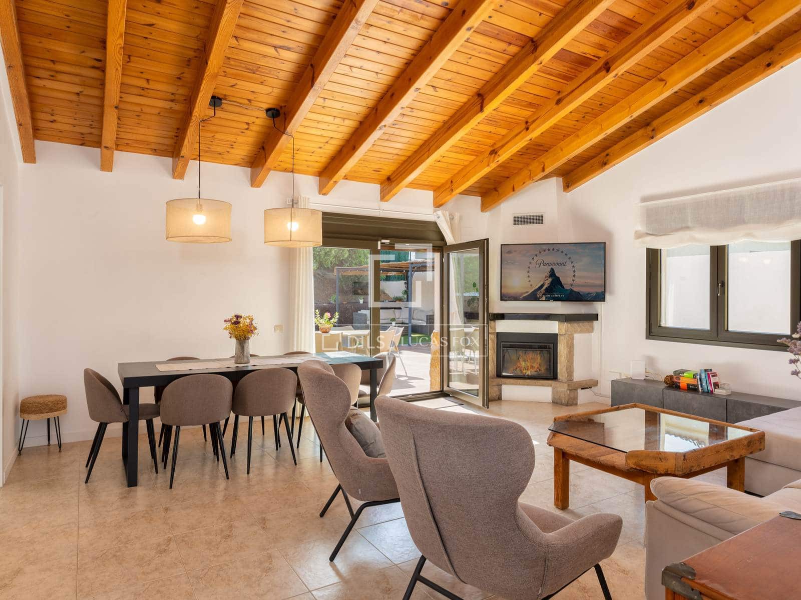 4 soverom Villa til salgs i Sils med svømmebasseng garasje - € 660 000 (Ref: 10167508)