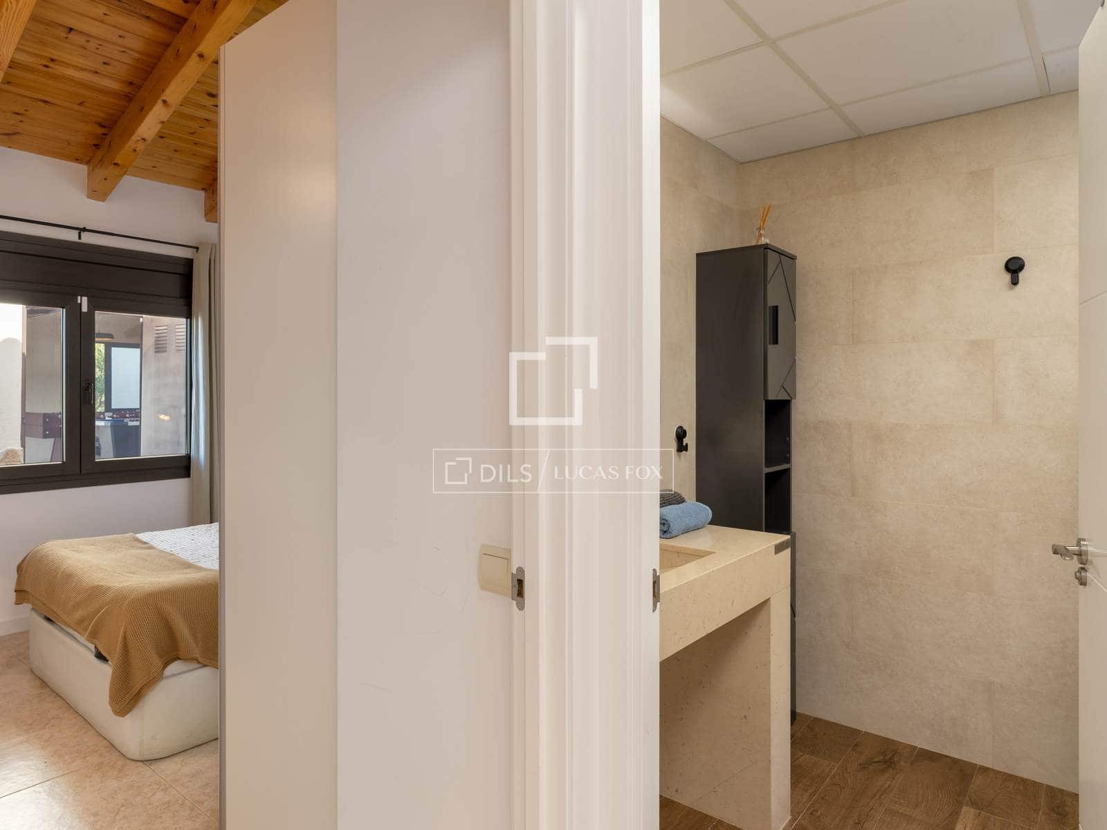 4 soverom Villa til salgs i Sils med svømmebasseng garasje - € 660 000 (Ref: 10167508)