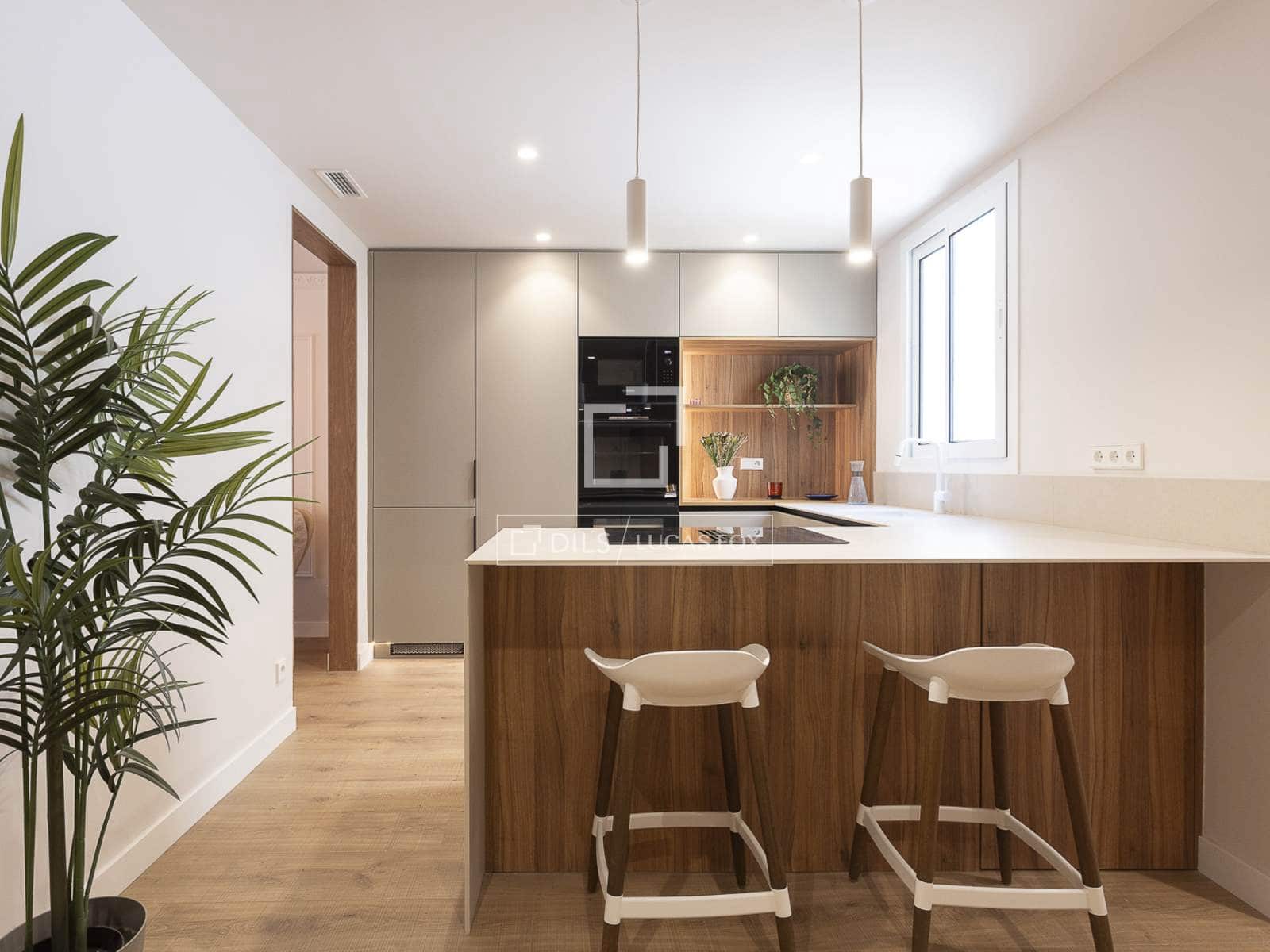 3 soveværelse Lejlighed til salg i Barcelona by - € 995.000 (Ref: 10167509)